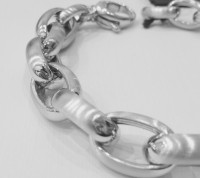 Bracciale catena massiccia B 671