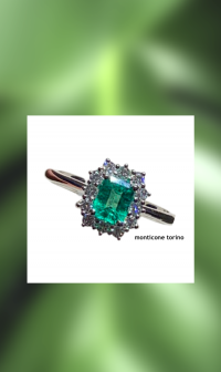 Anello Royal con Smeraldo Colombiano e brillanti