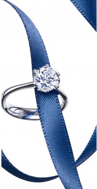 Recarlo Solitario Sofia in Platino Diamante colore eccezionale E